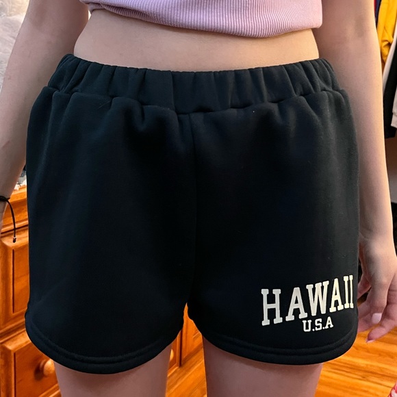 letter graphic track shorts - Picture 3 of 3